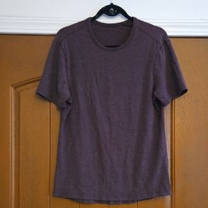 Lululemon Men's‎ Purple T-Shirt Size Small